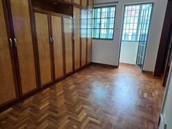 Westwood Crescent (D22), Terrace #572233511